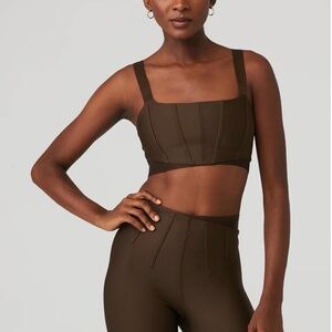 NWOT Alo Yoga Airlift Corset Bra in Espresso Size S